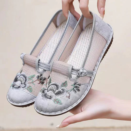 Zapatos con Bordado Floral Cómodos