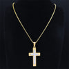 Collar de Cruz con Marco Dorado